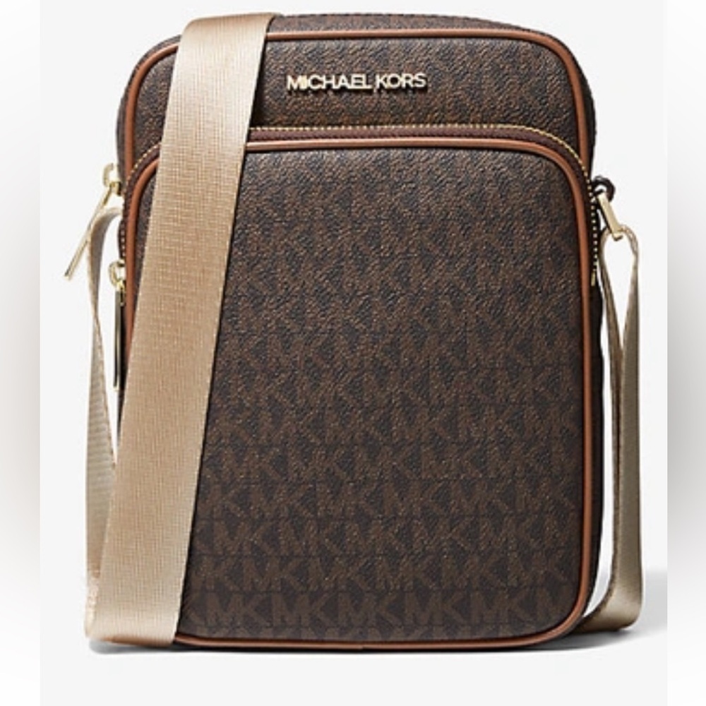 MICHAEL KORS JetSet Vertical Camera  Travel Med Logo Crossbody Messenger  NWOT